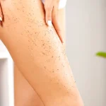 Scruburile făcute în casă pot face mai mult rău decât bine. Ingredientele pe care ar fi bine să nu le aplici pe față